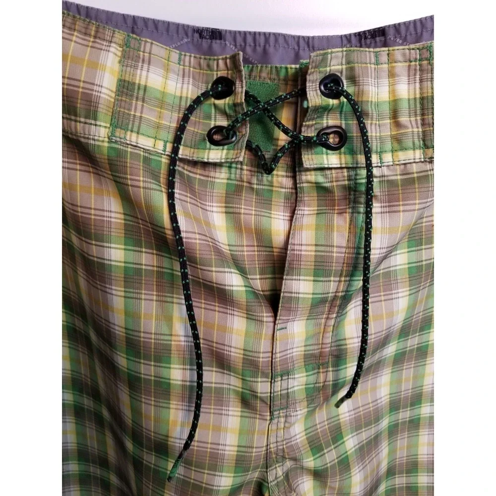 The north face swing Striped Shorts Men's Size 36 inseam 10 multicolor